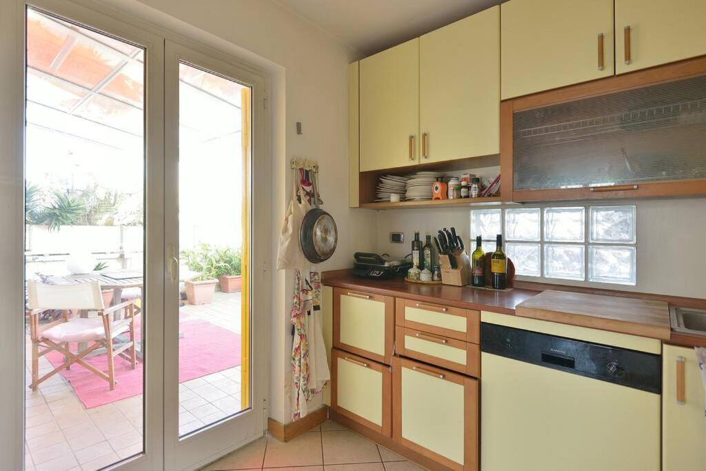 Super Sunny Penthouse With Terrace Apartment Rome Exterior photo